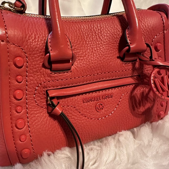 Michael Kors Retail Handbag with Crossbody Strap - Picture 7 of 13